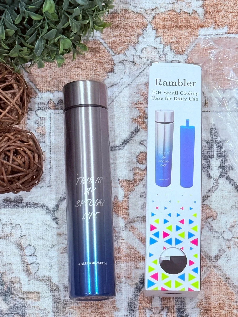 Gradient Blue Stainless Steel Travel Bottle - Insulated Pen Medicine Cooler